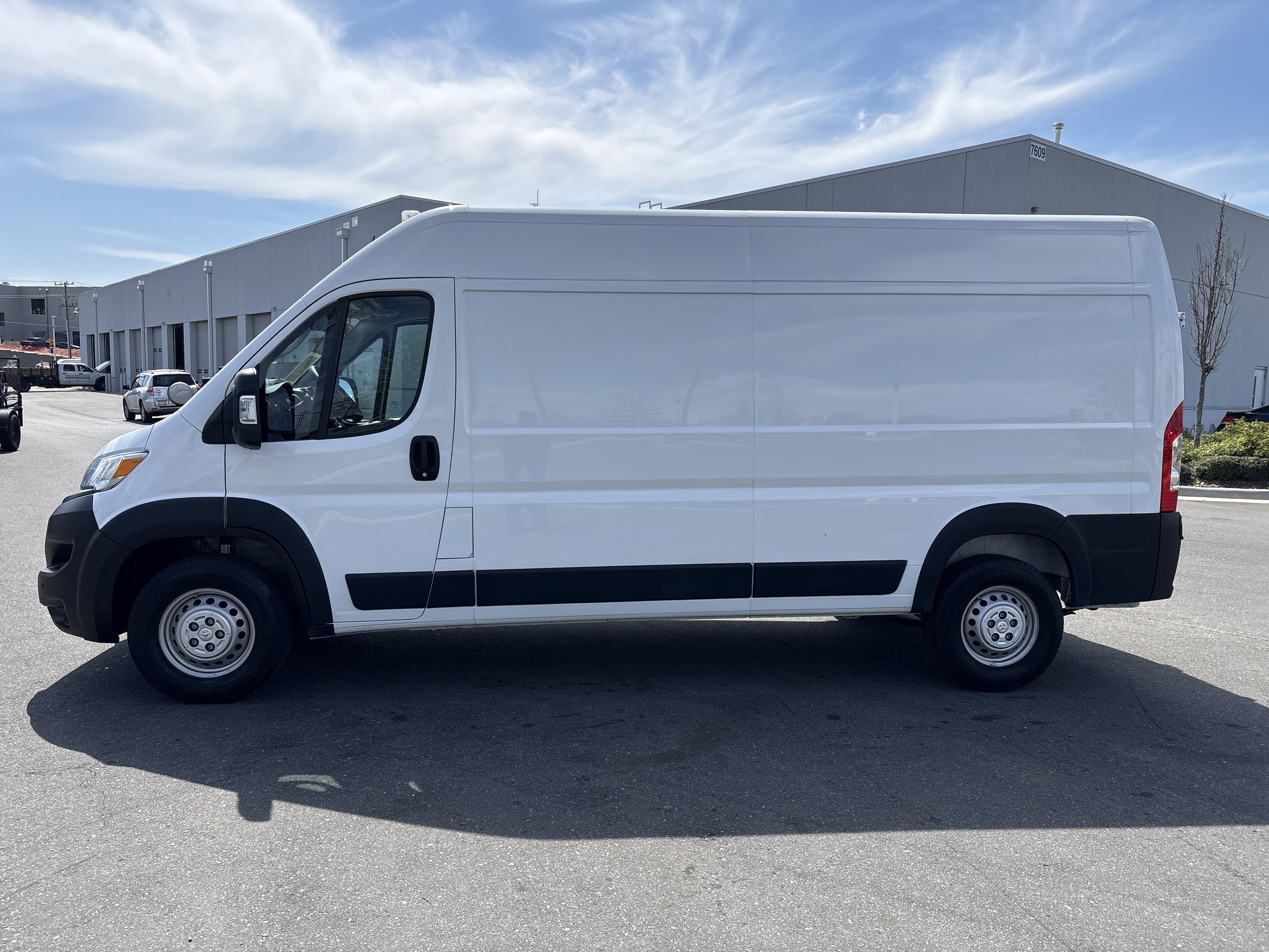 Used 2024 RAM ProMaster 2500 w/ Safety Group image 6