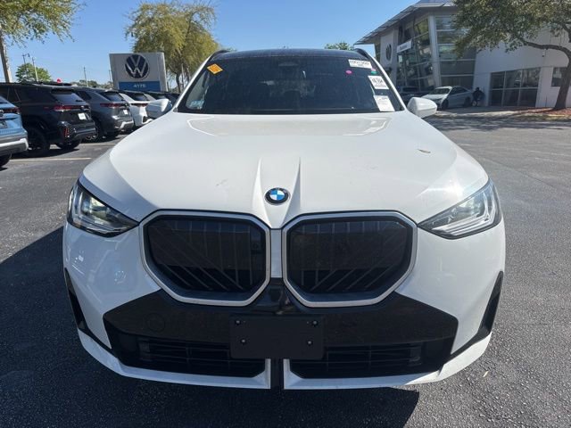 Used 2025 BMW X3 xDrive30i image 9