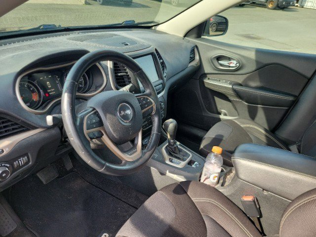 Used 2015 Jeep Cherokee Latitude w/ Trailer Tow Group image 4