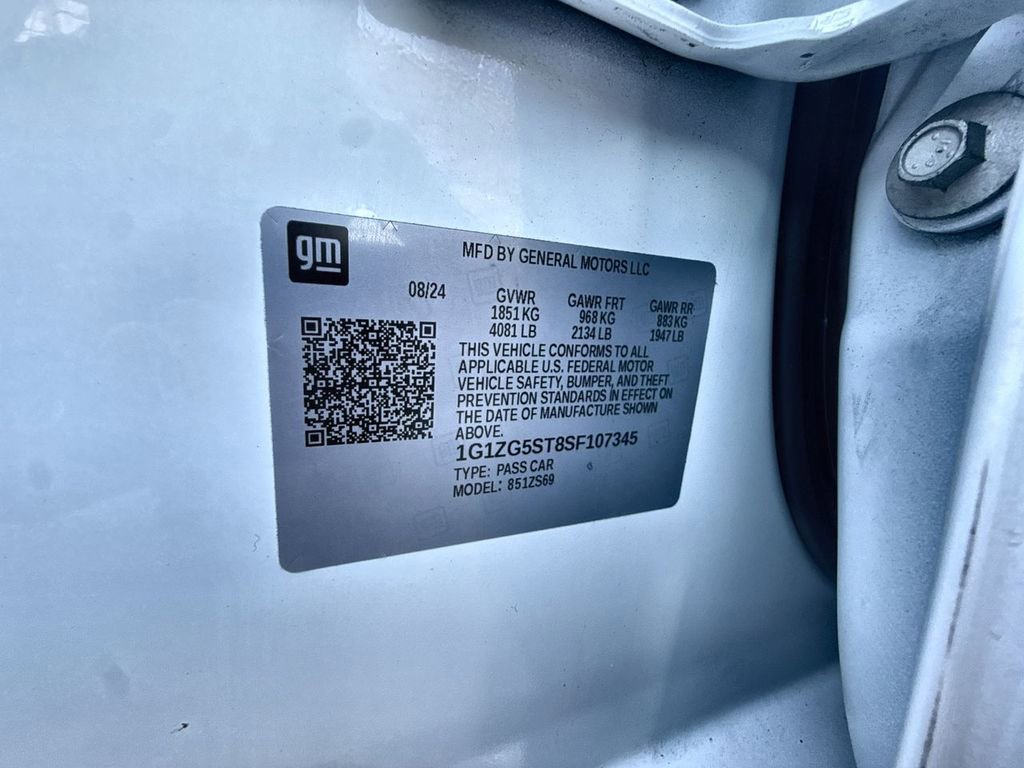 Used 2025 Chevrolet Malibu RS image 32