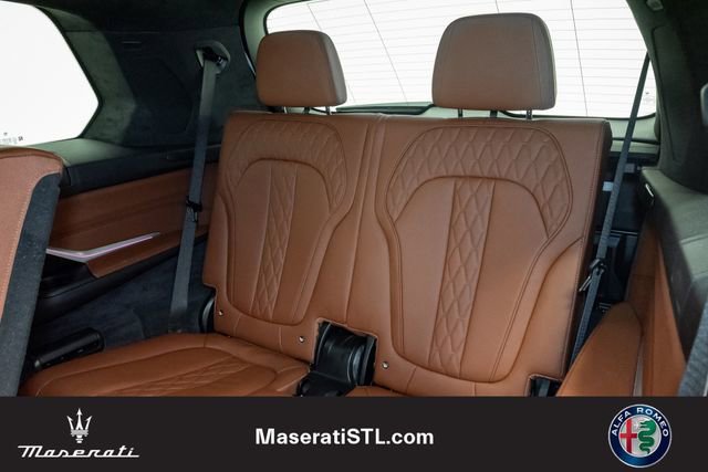 Used 2023 BMW X7 xDrive40i w/ Executive Package image 21