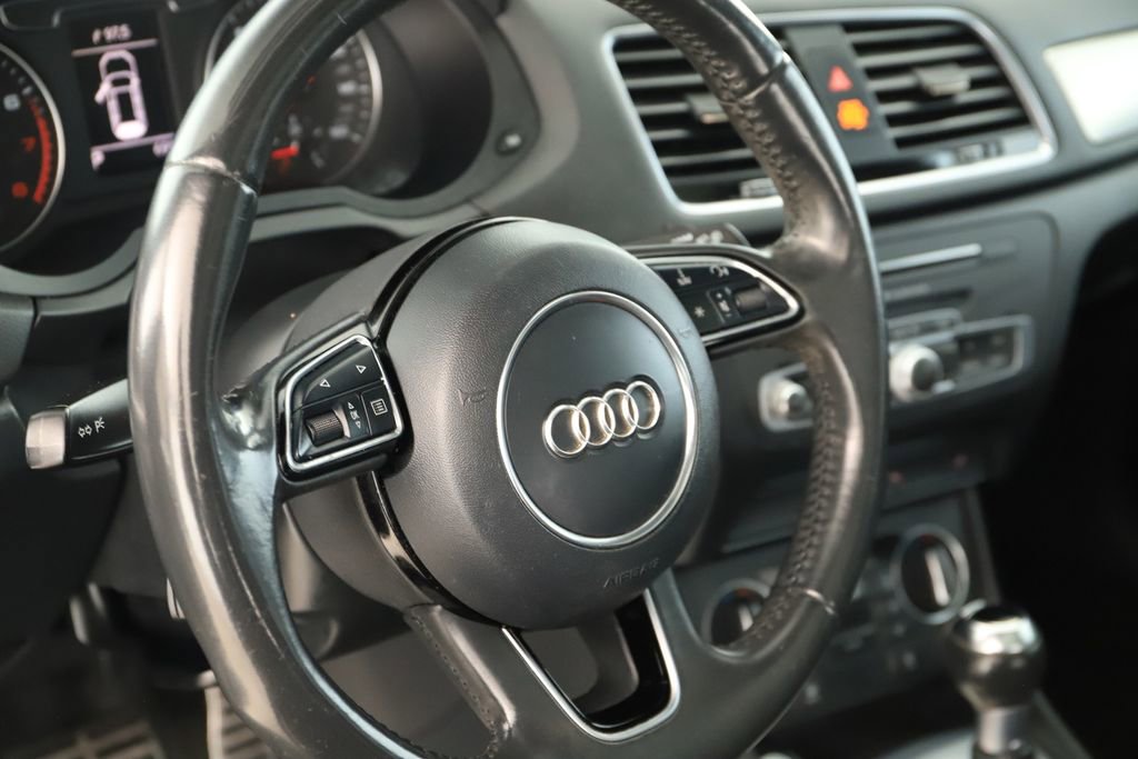 Used 2018 Audi Q3 2.0T Premium w/ Convenience Package image 16