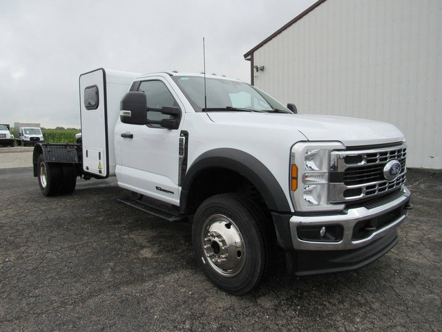 Used 2025 Ford F600 4x4 Regular Cab Super Duty w/ XL Chrome Package image 9