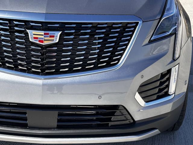 New 2026 Cadillac XT5 Premium Luxury w/ Driver Assist Package FWD image 4