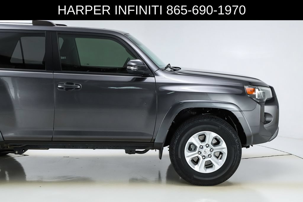 Used 2020 Toyota 4Runner SR5 Premium w/ Moonroof Package AWD/4WD image 13