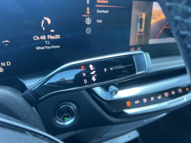 Used 2024 Cadillac Lyriq Luxury image 14