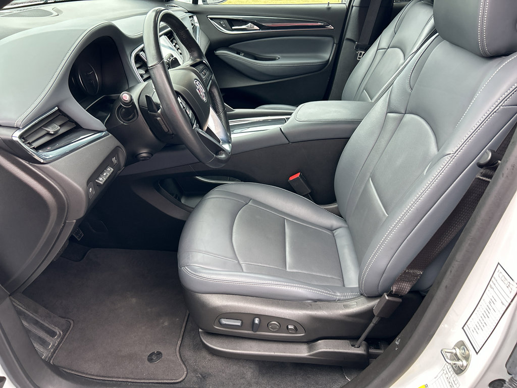 Used 2024 Buick Enclave Premium image 11
