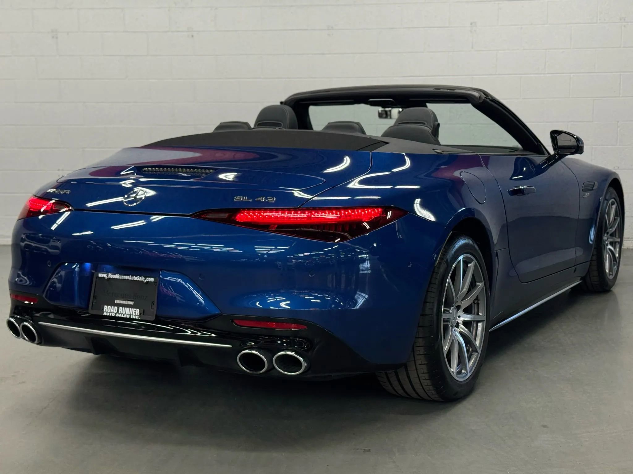 Used 2023 Mercedes-Benz SL 43 AMG image 14