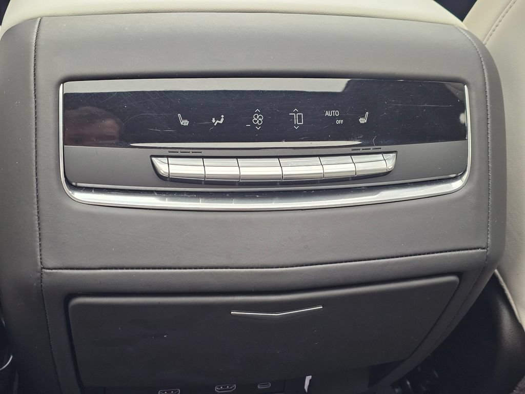 Certified 2025 Cadillac Escalade Sport Platinum AWD/4WD image 19