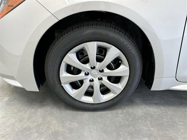 Used 2025 Toyota Corolla LE w/ Convenience Package image 11