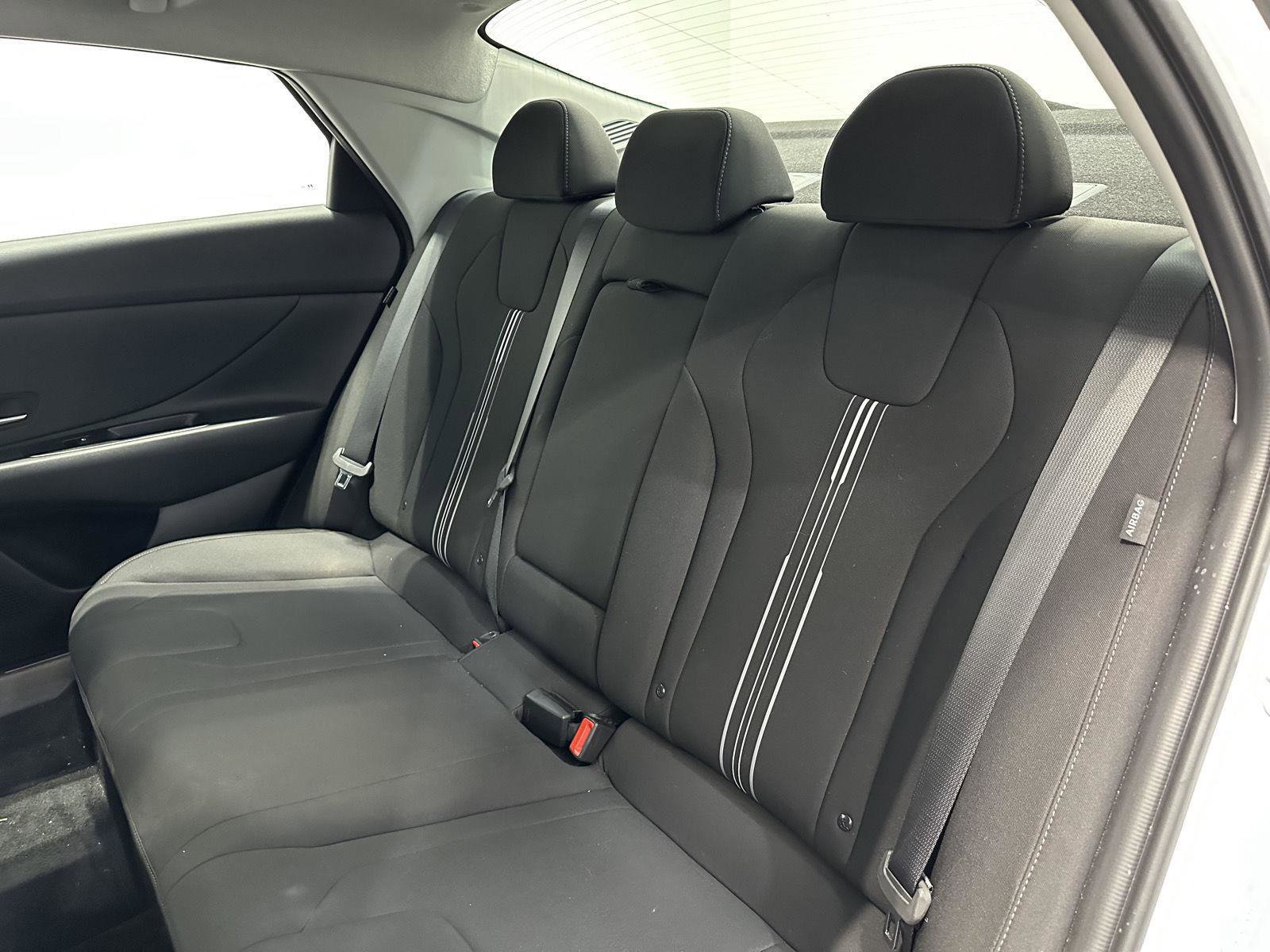 Certified 2024 Hyundai Elantra SEL w/ Convenience Package FWD image 28