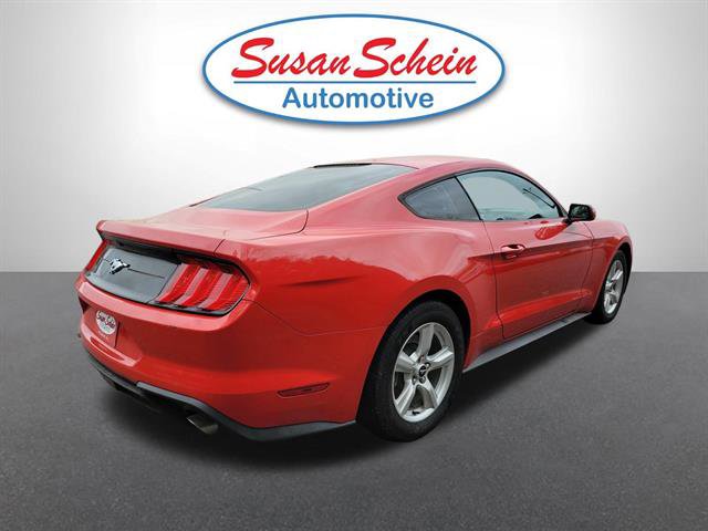 Used 2018 Ford Mustang Coupe RWD image 22