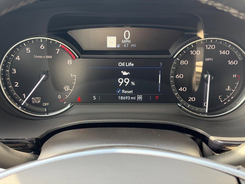 Certified 2025 Cadillac XT5 Premium Luxury AWD/4WD image 24