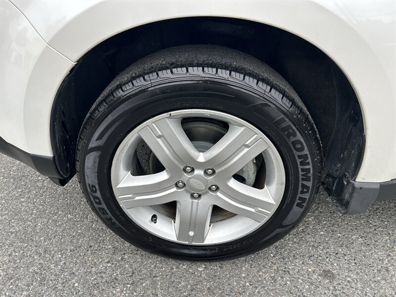 Used 2010 Subaru Forester 2.5X Limited AWD/4WD image 8