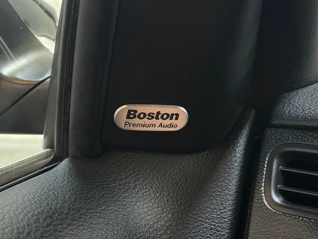 Used 2013 Chrysler 200 Limited FWD image 30