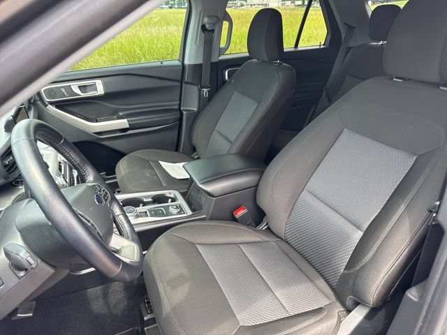 Used 2022 Ford Explorer XLT AWD/4WD image 18