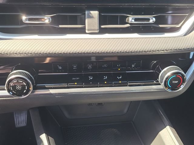 New 2026 Chevrolet Equinox LT w/ Midnight Edition FWD image 27