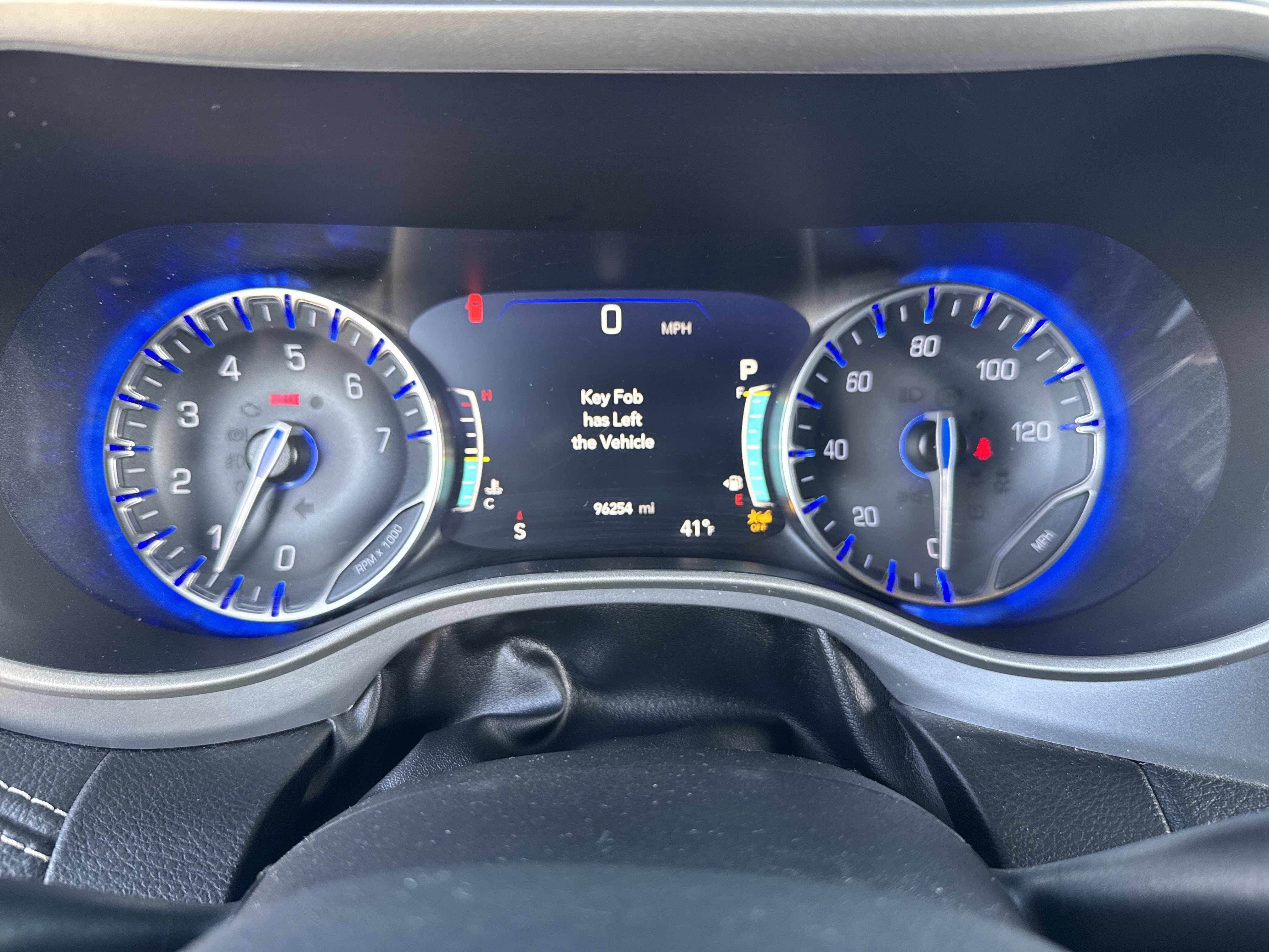 Used 2023 Chrysler Pacifica Touring-L w/ S Appearance Package image 15