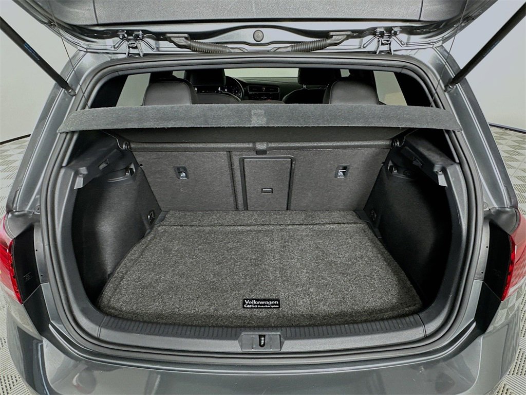 Used 2019 Volkswagen Golf R 4-Door image 25