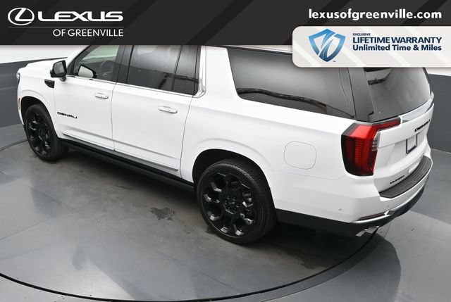 Used 2025 GMC Yukon XL Denali AWD/4WD image 45