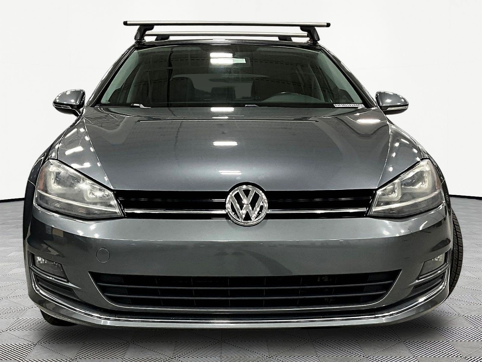 Used 2015 Volkswagen Golf TDI SEL w/ Lighting Package (SEL) FWD image 2