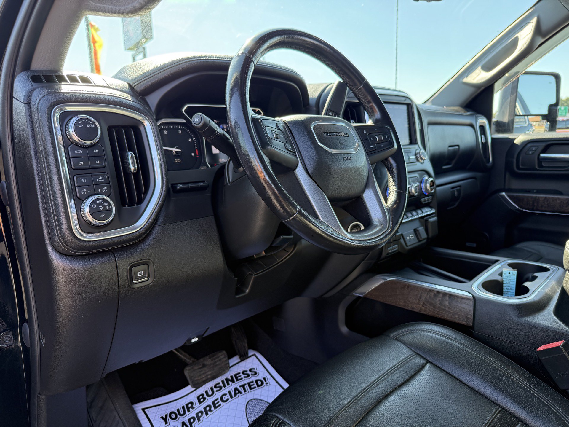 Used 2021 GMC Sierra 3500 Denali w/ Technology Package AWD/4WD image 20