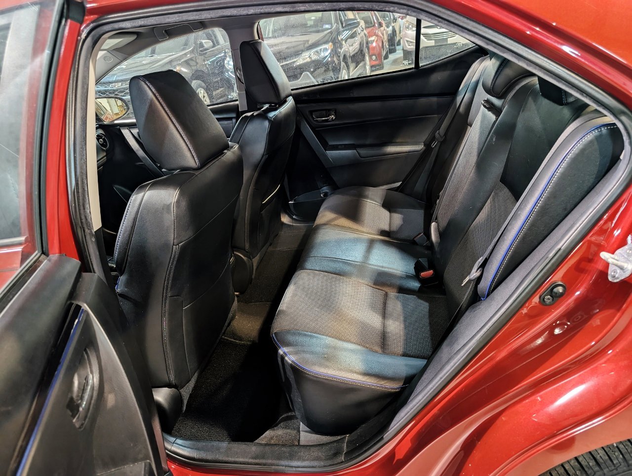 Used 2018 Toyota Corolla SE image 20