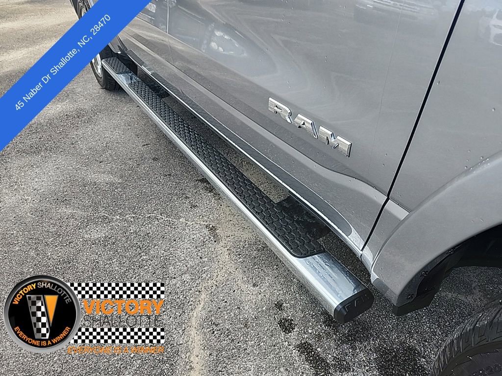New 2026 RAM 1500 4x4 Crew Cab image 10