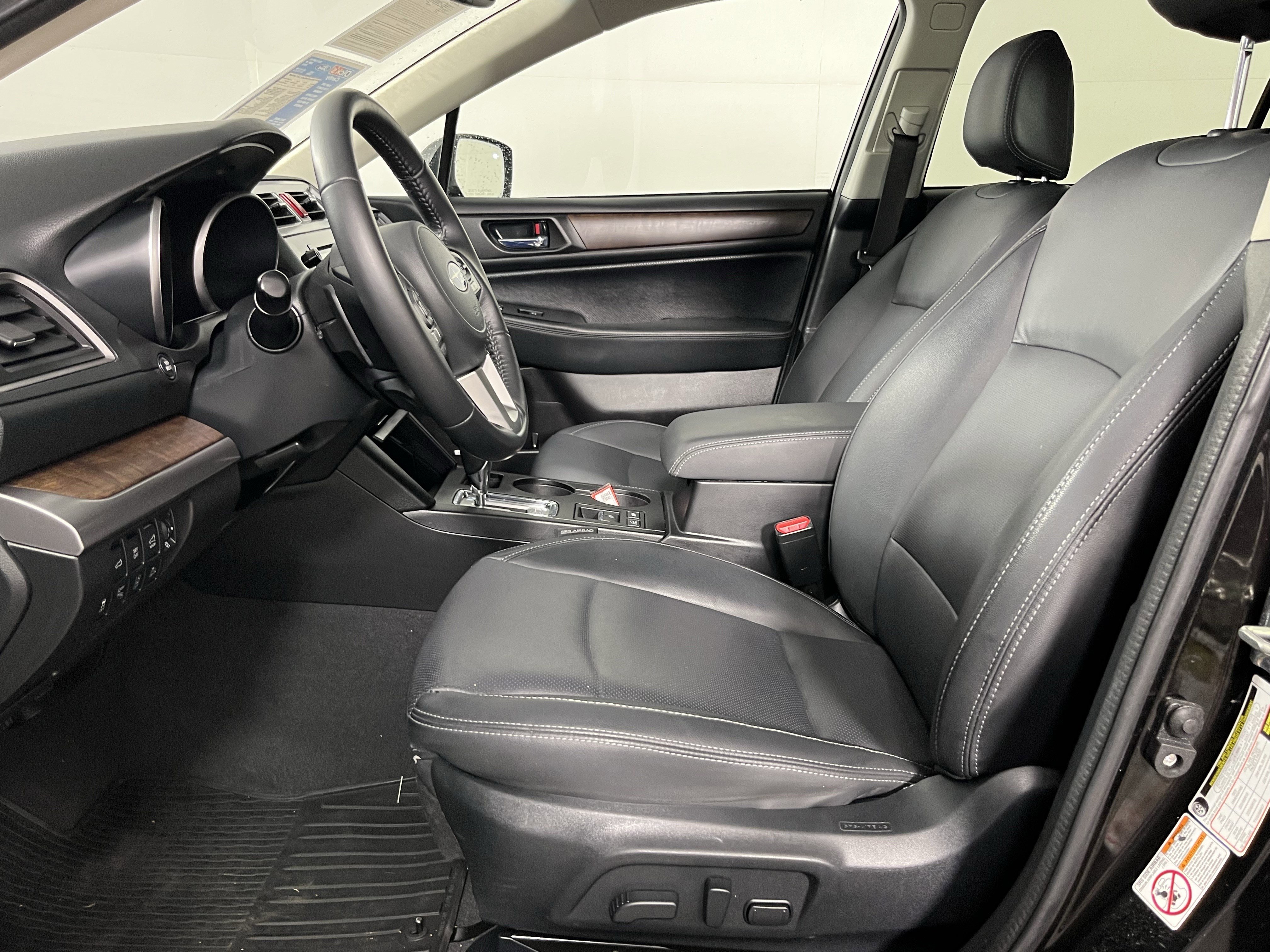 Used 2016 Subaru Outback 2.5i Limited image 11