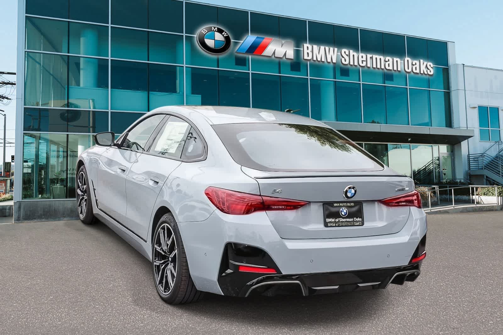 New 2026 BMW i4 eDrive40 w/ M Sport Package RWD image 6