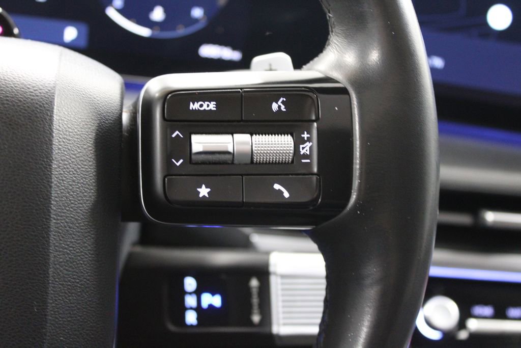 Used 2024 Hyundai Santa Fe Limited FWD image 39