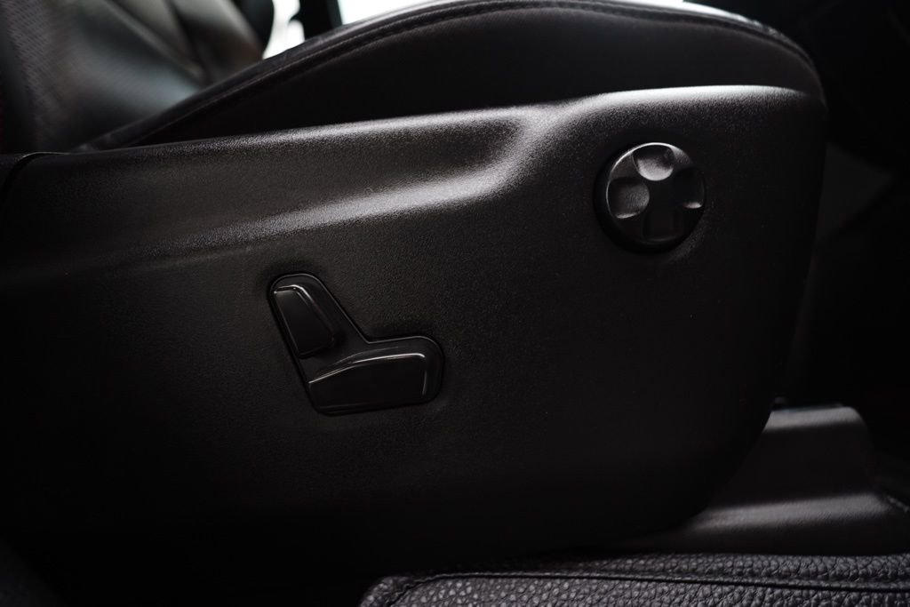 Used 2023 Dodge Durango GT image 34