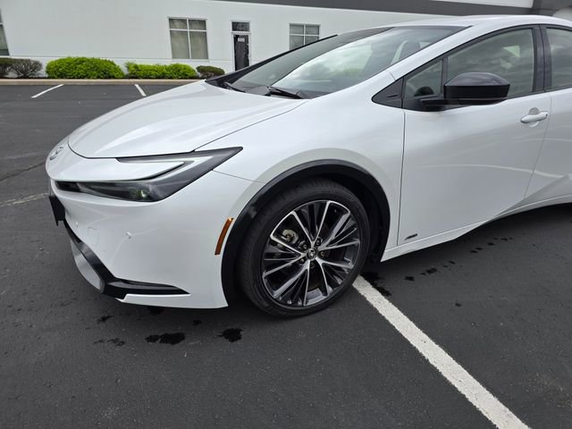 Used 2023 Toyota Prius XLE image 15