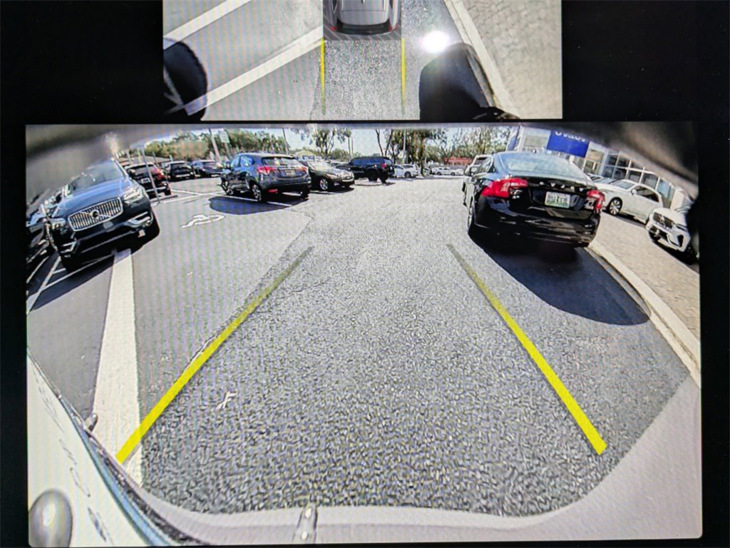 Used 2026 Volvo XC90 B6 Ultra w/ Lounge Package image 30