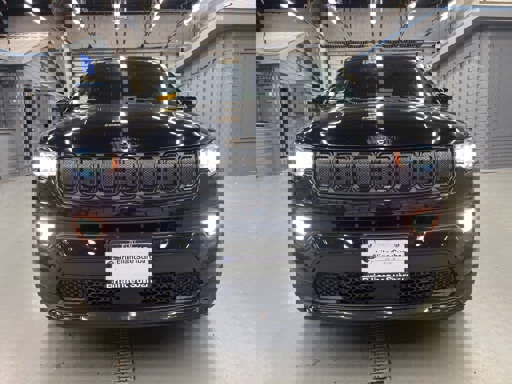 Used 2022 Jeep Compass Latitude image 2