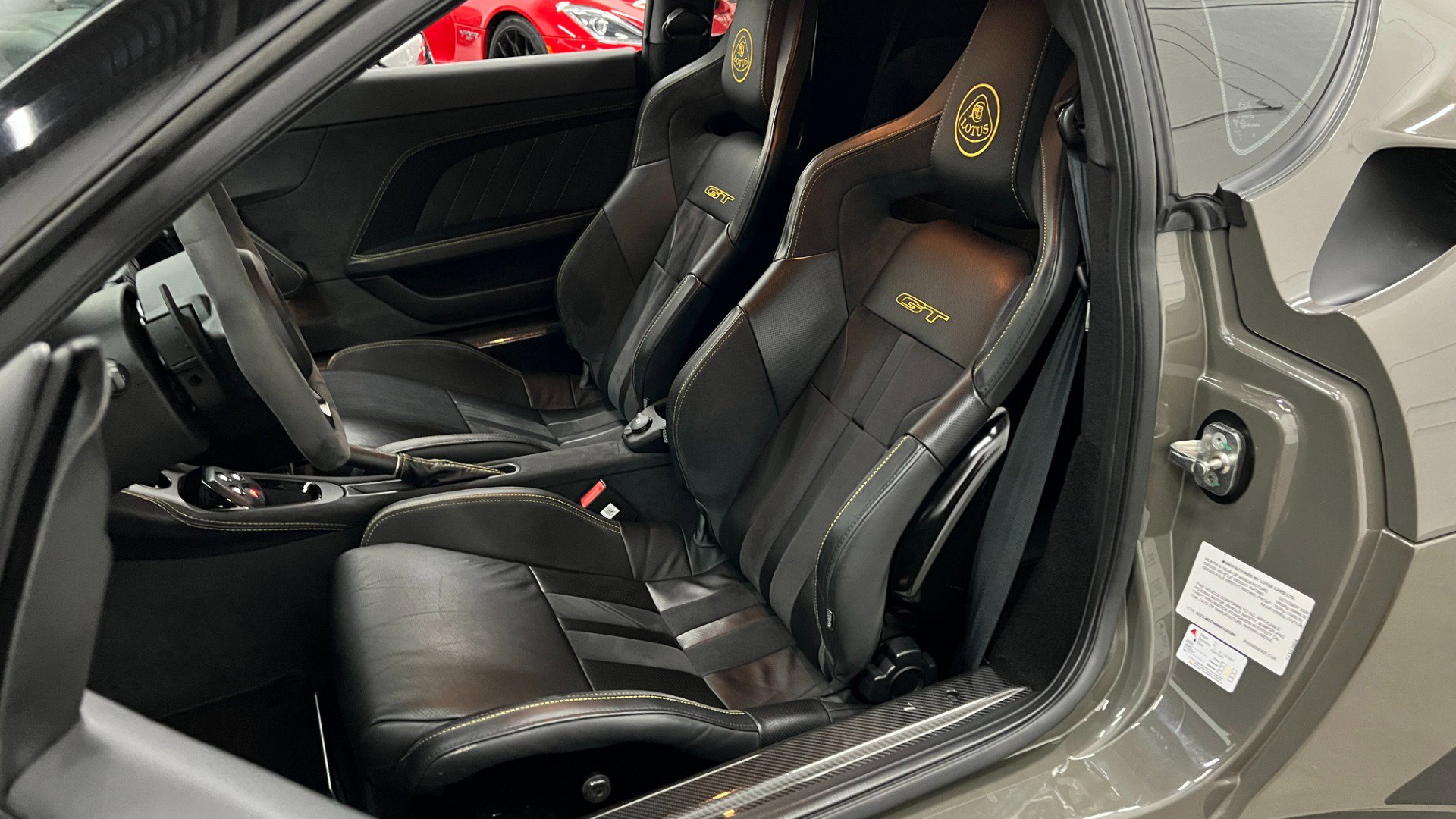 Used 2021 Lotus Evora image 36