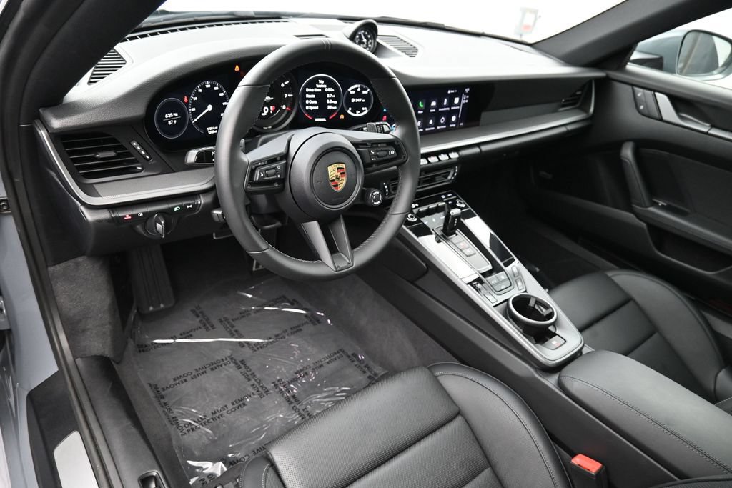 Certified 2024 Porsche 911 Carrera RWD image 4