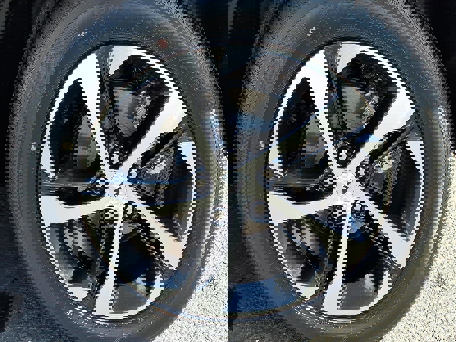 Used 2024 Chevrolet Trax RS image 12