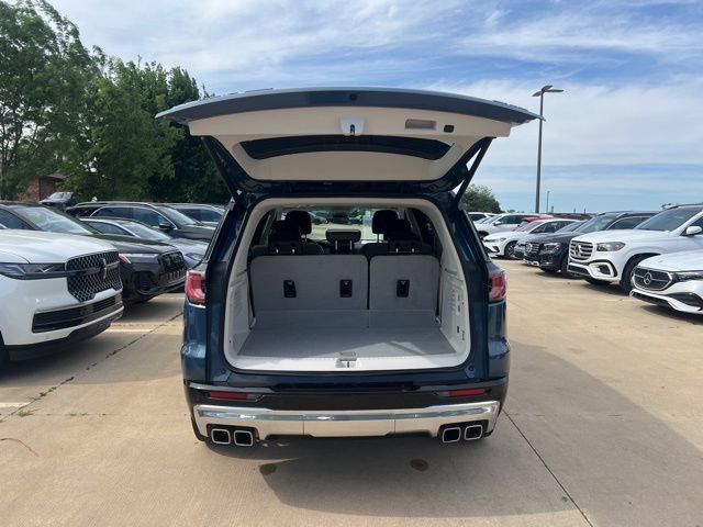 Used 2024 GMC Acadia Denali w/ Super Cruise Package AWD/4WD image 10