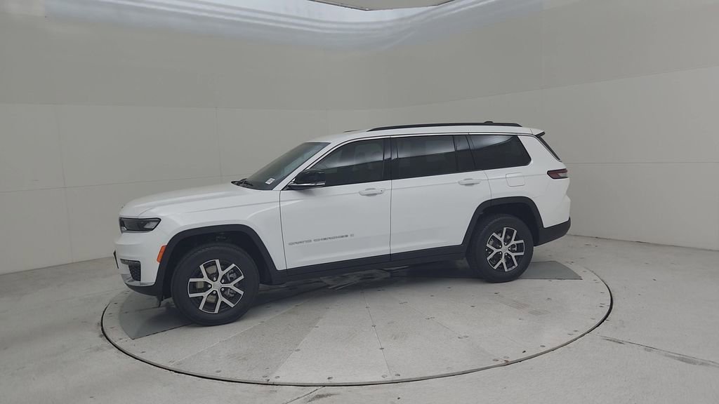 New 2025 Jeep Grand Cherokee L Limited w/ Trailer Tow Package image 8