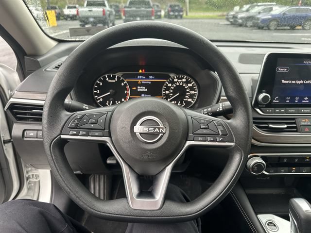 Used 2023 Nissan Altima 2.5 SV AWD/4WD image 13