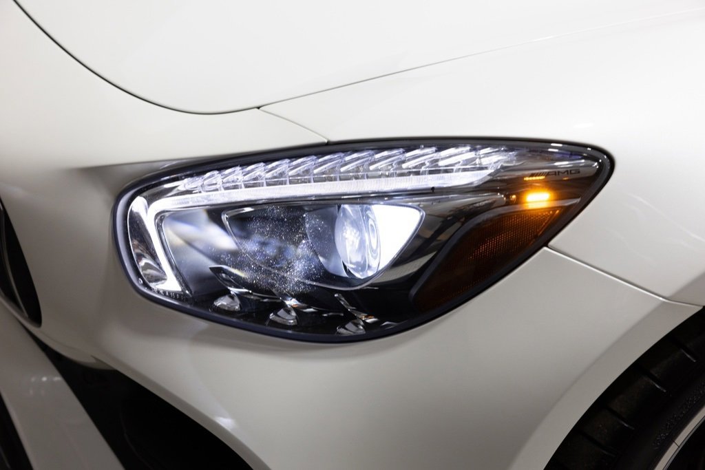 Used 2018 Mercedes-Benz AMG GT Roadster w/ Exclusive Interior Package image 33