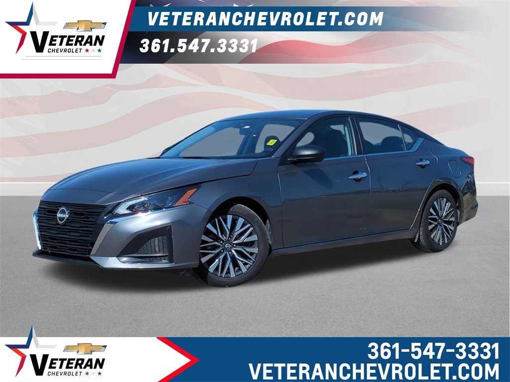 Used 2024 Nissan Altima 2.5 SV