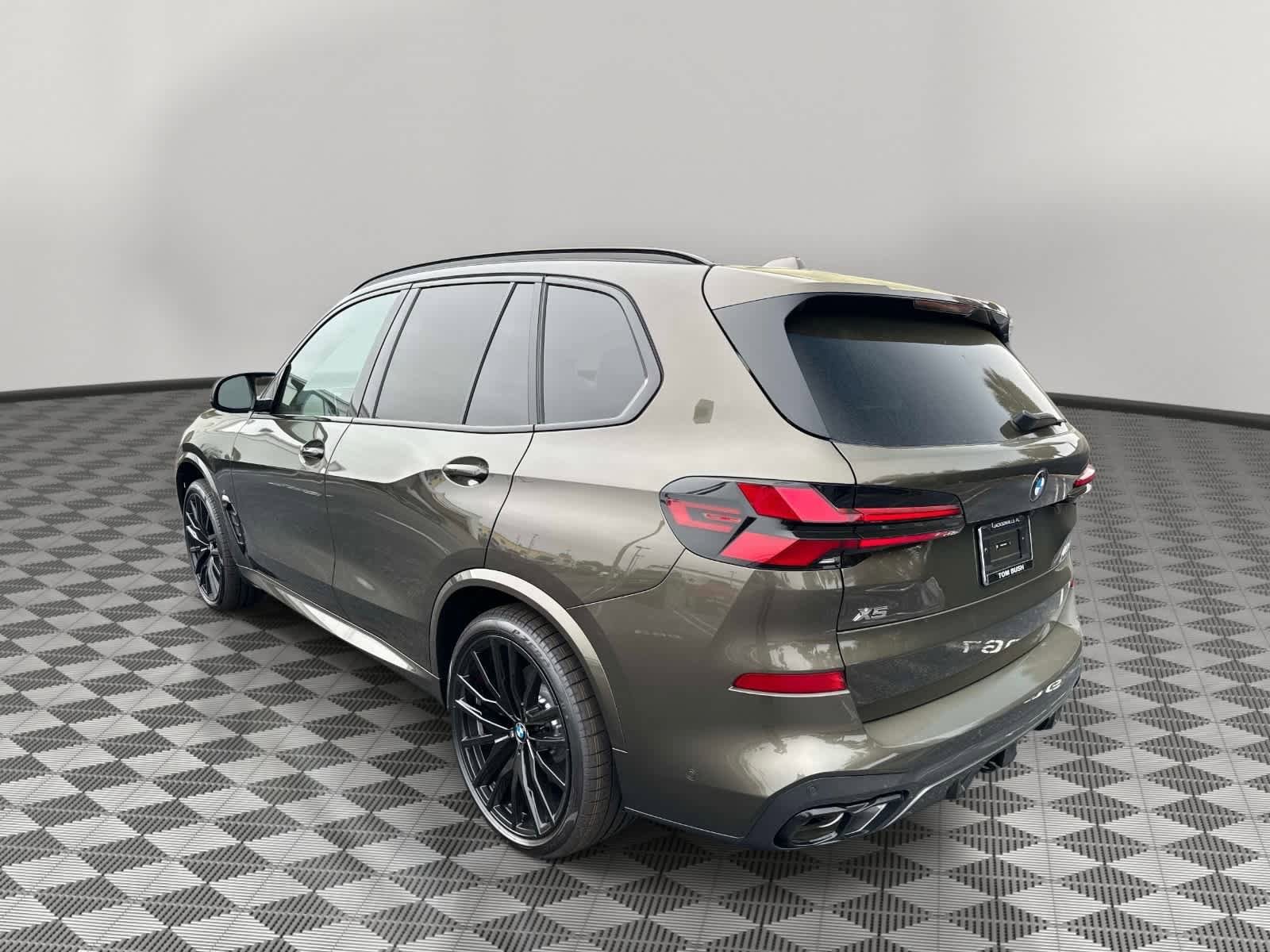 New 2026 BMW X5 M60i AWD/4WD image 5