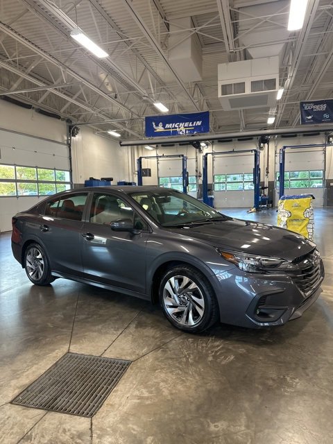 New 2025 Subaru Legacy Limited w/ Popular Package #3 image 2