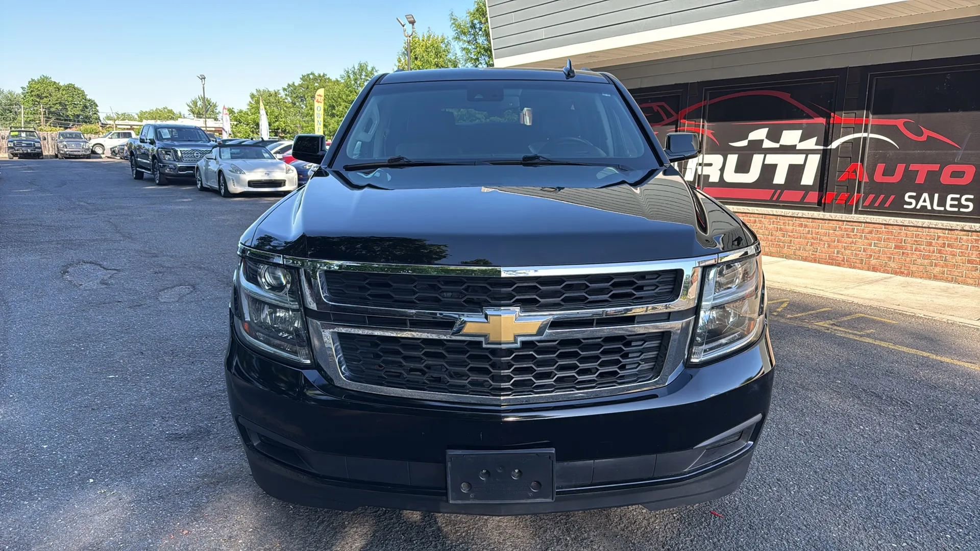 Used 2017 Chevrolet Tahoe LT AWD/4WD image 3