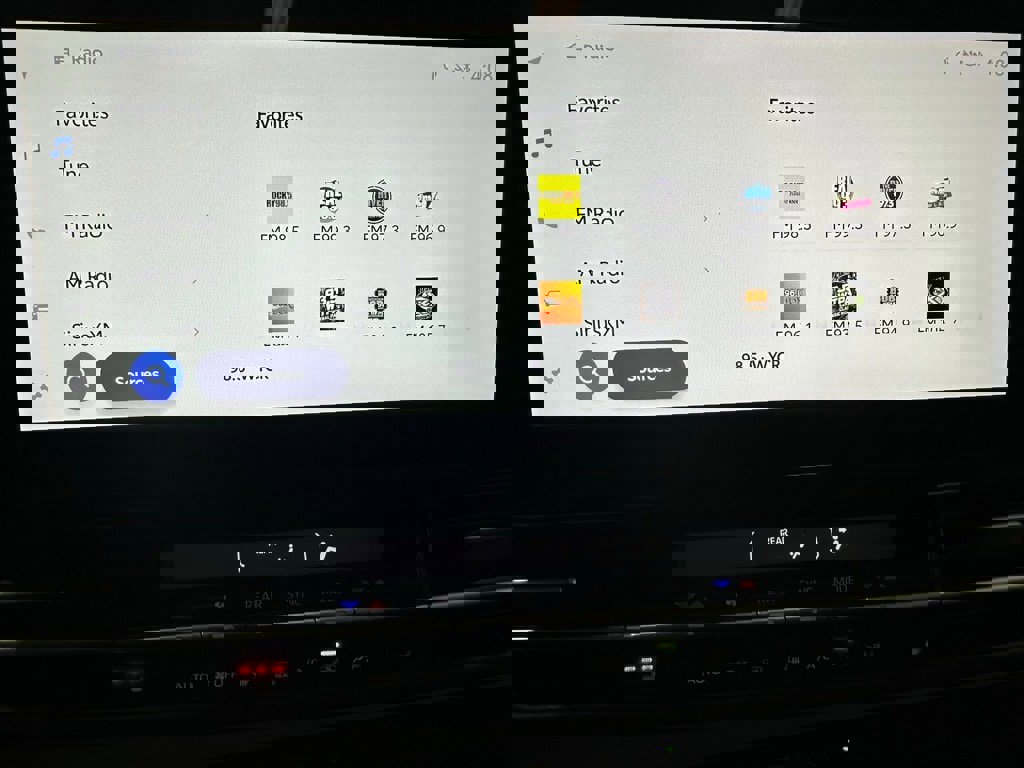 Used 2025 Toyota Sienna XSE image 27