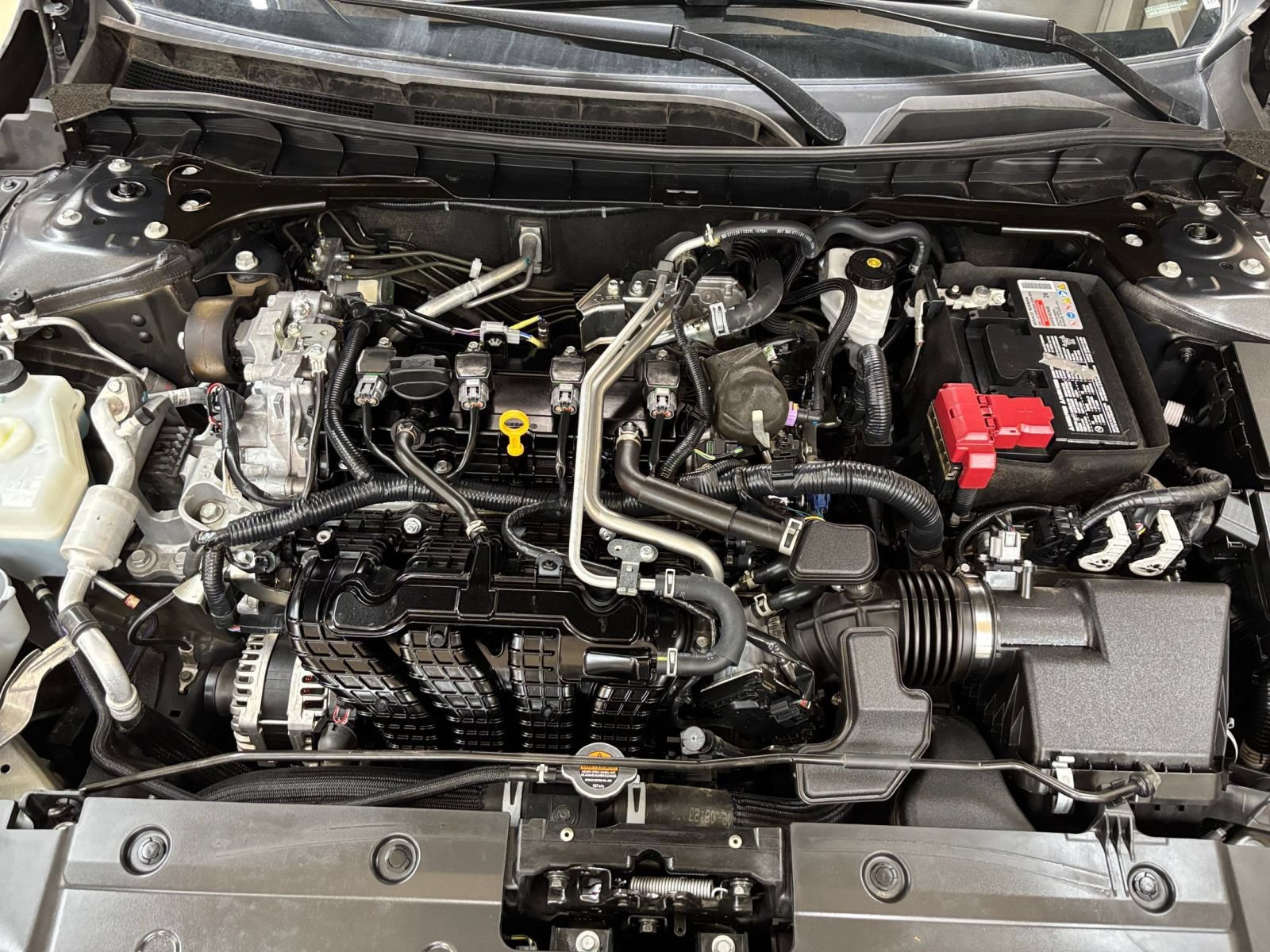 Used 2025 Nissan Altima 2.5 SV FWD image 31