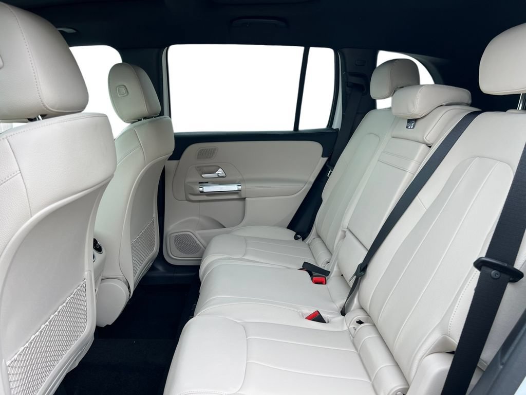 New 2026 Mercedes-Benz GLB 250 4MATIC image 7