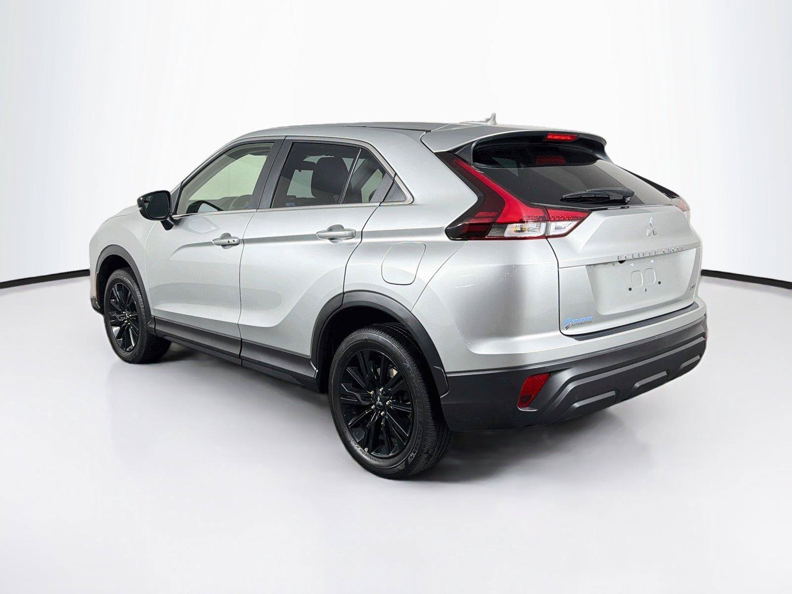 Used 2024 Mitsubishi Eclipse Cross LE AWD/4WD image 9